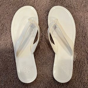 NEW Never Worn Tory Burch White Flip Flops